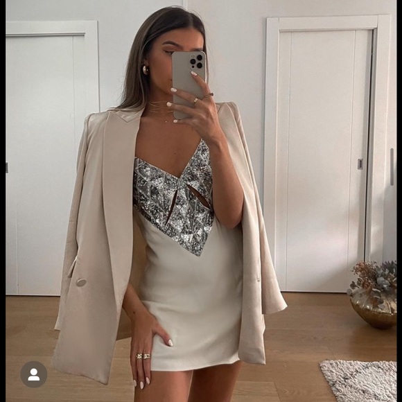 zara cream sequin dress Zara - Sequin Red Midi Dress - Ecru - L